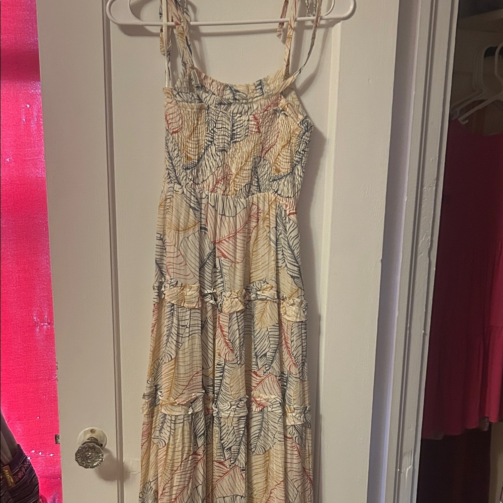 Leaf Print Maxi Dress
